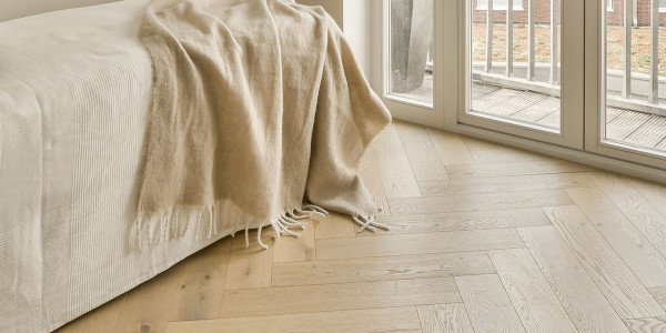 Reformas Integrales en Alicante · Instalación de Parquet, Moquetas, Gres, Porcelánicos