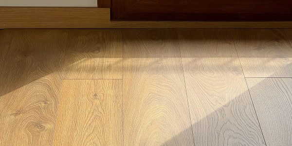 Rehabilitación / Reformas de Pisos Torremanzanas · Instalación de Parquet, Gres, Porcelánicos y Moquetas